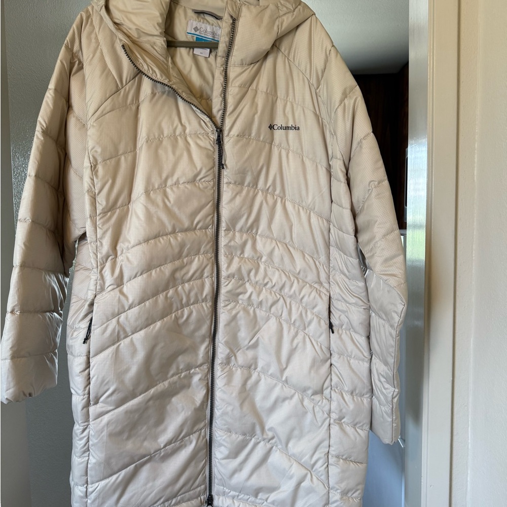 Columbia Women's Long Quilted Hooded Puffer Jacket - Beige/Cream